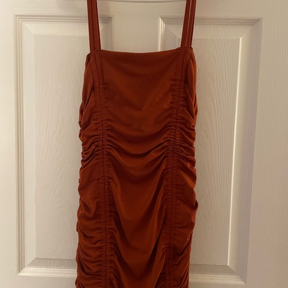 Ruched dress. Sz small - Picture 4 of 4
